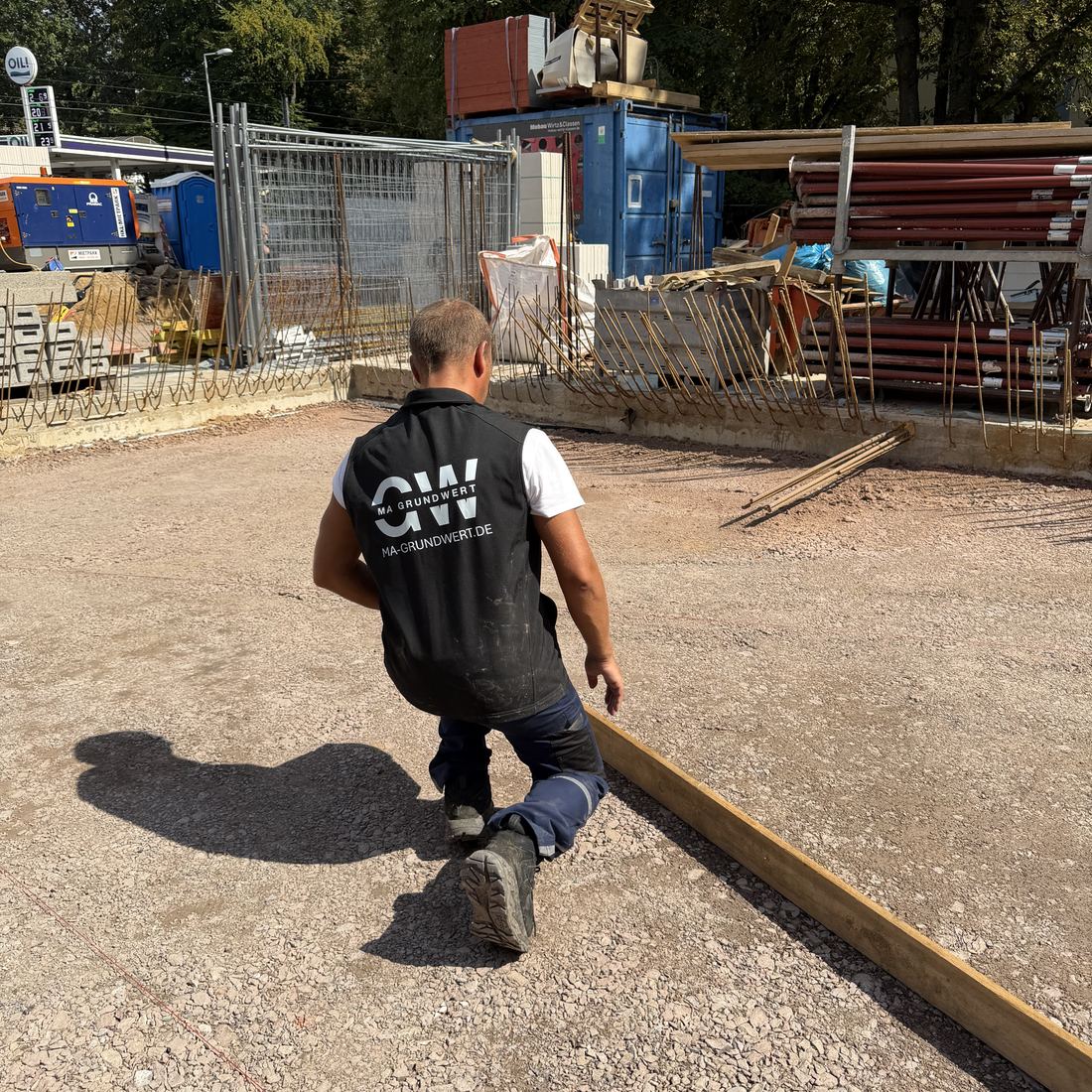 Bewehrung und Schalung auf einer Baustelle der MA Grundwert GmbH – Tief- und Infrastrukturbau
